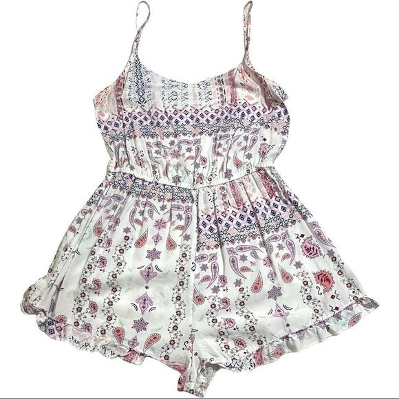 Cotton
On Paisley Print Spaghetti Strap Romper SMALL - Picture 1 of 13
